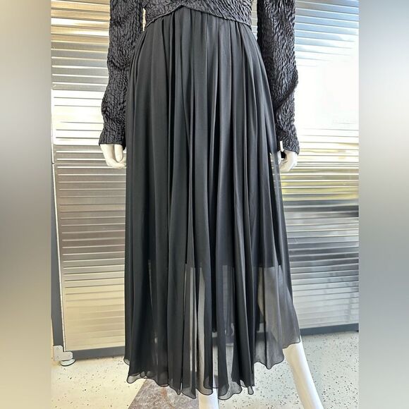 Chanel Vintage Silk Chiffon Camilla Pleated Maxi Evening Gown - Picture 4 of 15